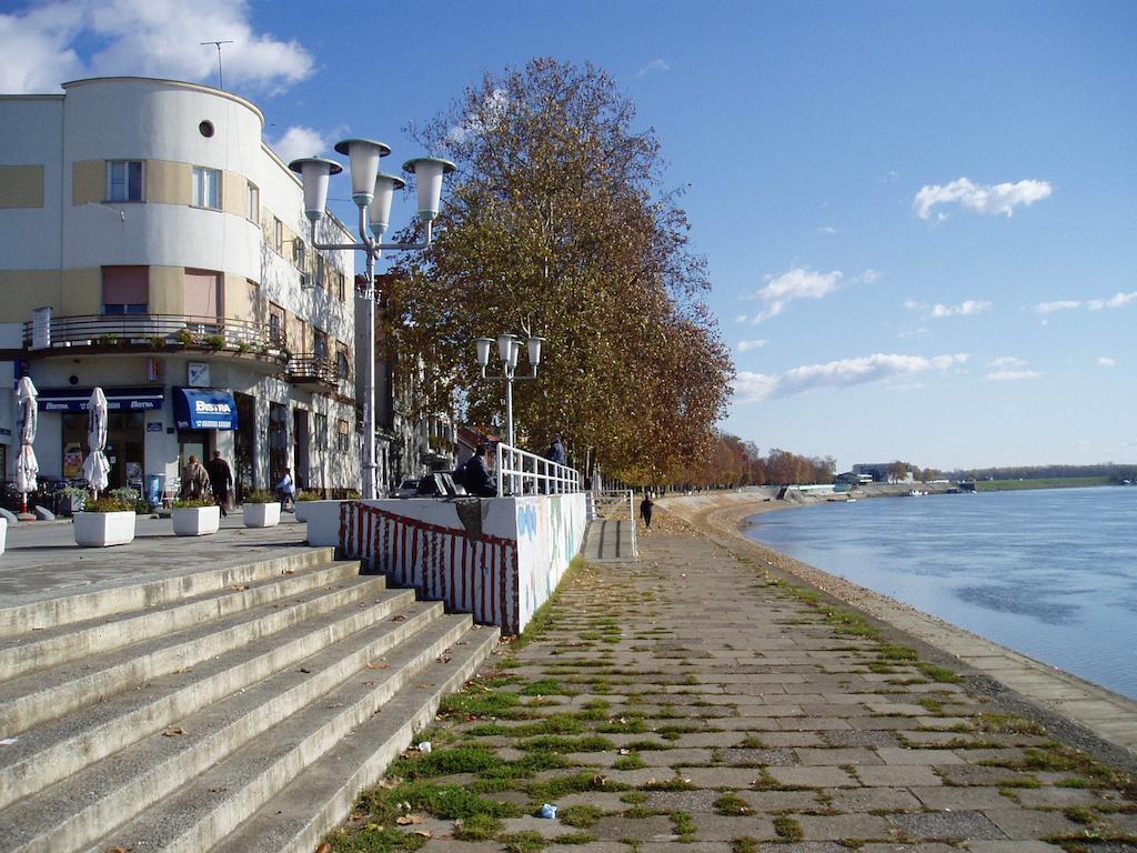Apartments & Rooms Korzo Slavonski Brod Værelse billede